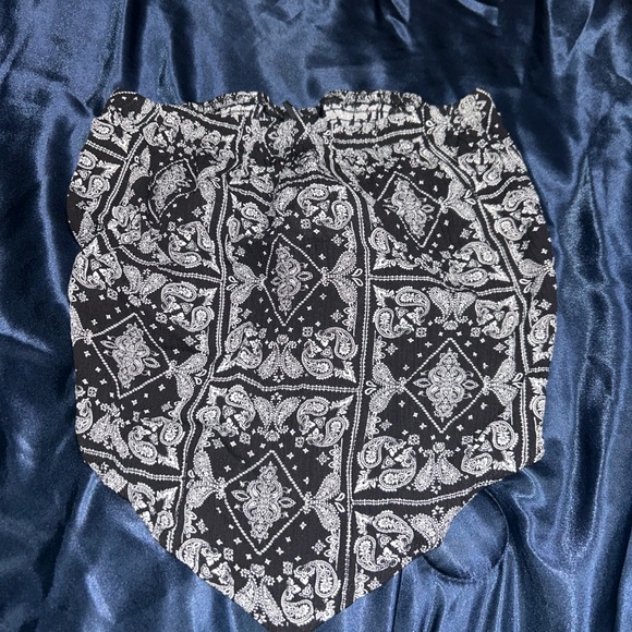 Black and White strapless Paisley Bandeau Top - Picture 1 of 2